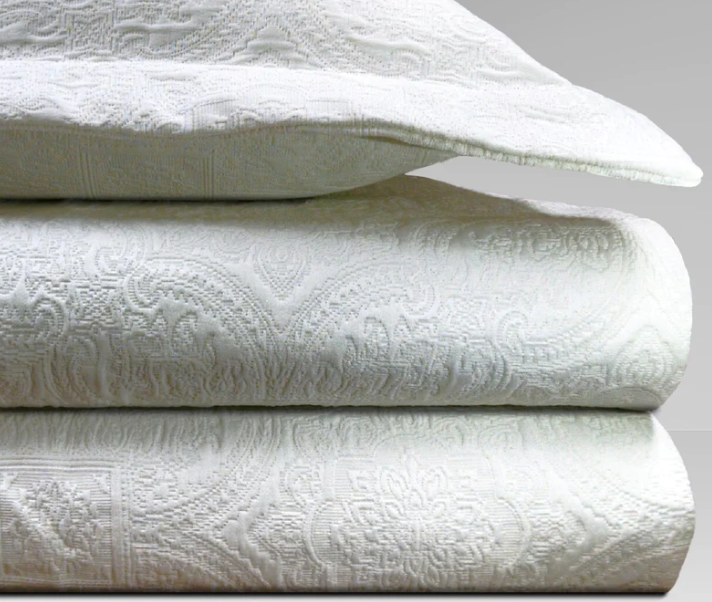 MEDALLION MATELASSE DUVET SET - GREY/KING