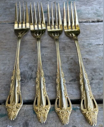 VINTAGE GOLD PLATED INTERNATIONAL KOREA FLATWARE AND SERVEWARE - USED