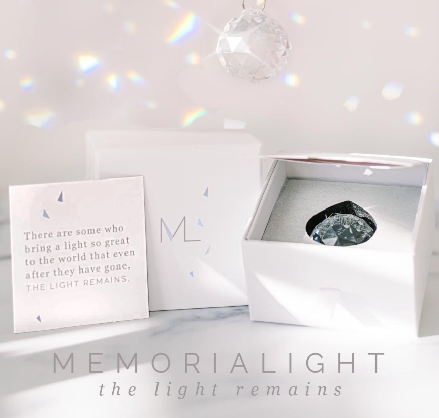 MEMORIALIGHT "THE LIGHT REMAINS" MODERN SYMPATHY GIFT CRYSTAL FOR THE LOSS OF LOVED ONE OR PET
