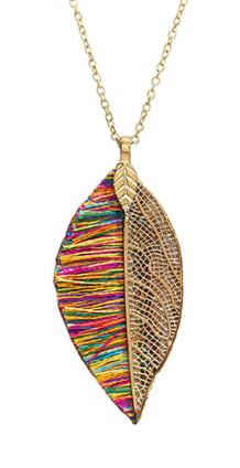 SUARA LEAF PENDANT NECKLACE