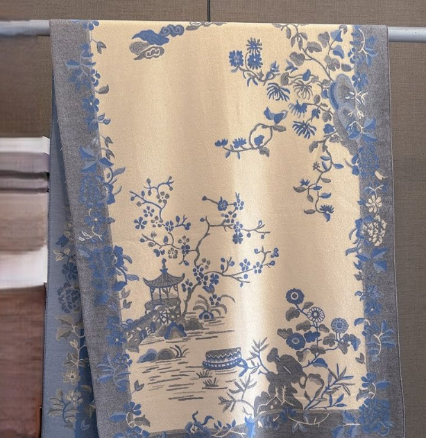 A SINGLE STRAND ASIAN GARDEN SCARF - BLUE