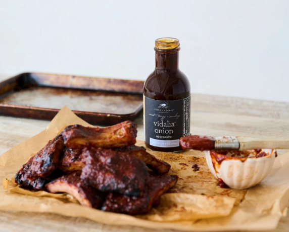FINCH & FENNEL VADALIA ONION BBQ SAUCE - 13.5oz.