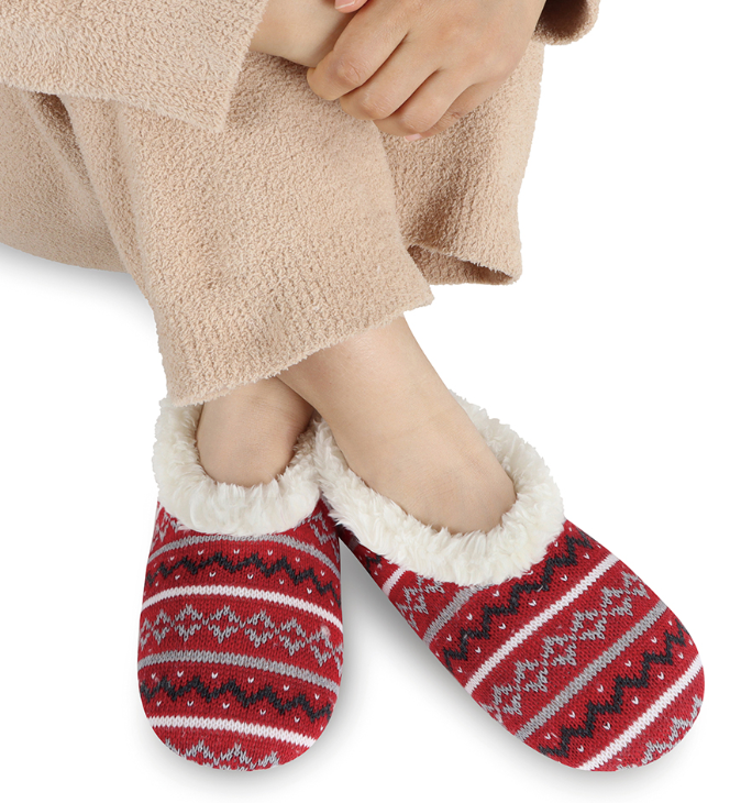 SNOOZIES! WOMENS NORWEGIAN KNIT SLIPPERS