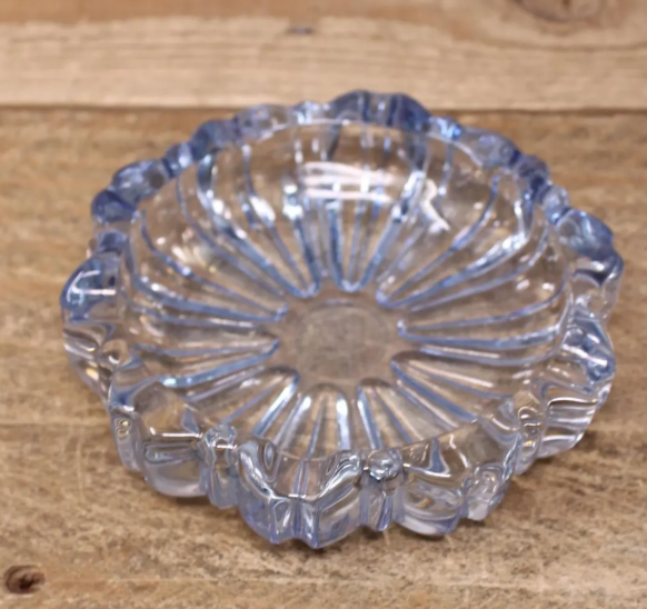 VINTAGE FOSTERIA "SPOOL BLUE" BLUE TINT ASHTRAY