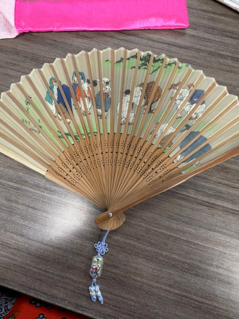 VINTAGE KOREAN BAMBOO FAN IN SILK POUCH