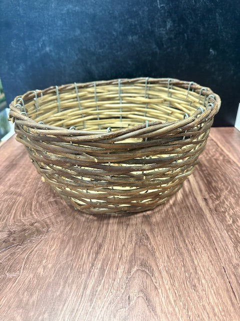 ROUND WOVEN BASKET 11"DIA x 6"H