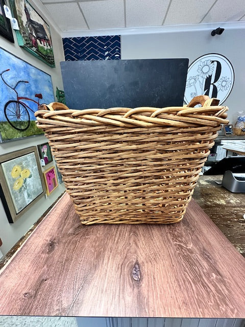LARGE WOVEN BASKET WITH WOOD HANDLES 19" x 13" x 14"