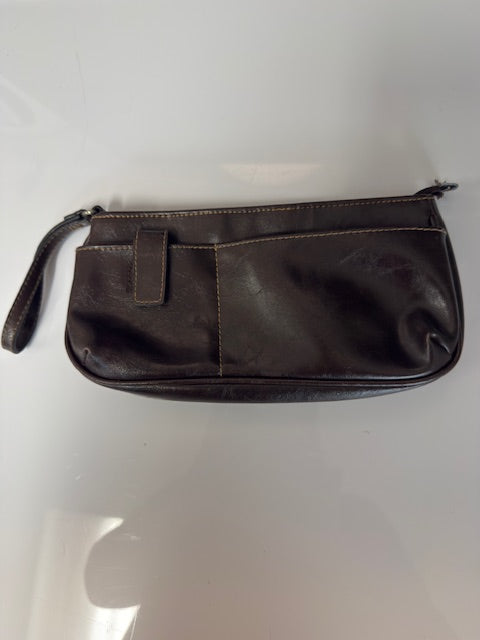 FAUX LEATHER CLUTCH