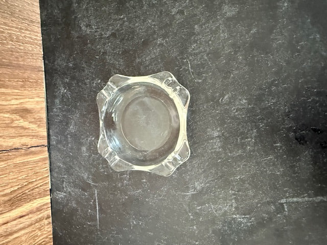 VINTAGE SMALL CLEAR GLASS ASHTRAY