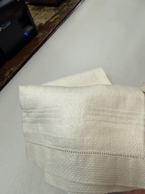 VINTAGE HAND-WOVEN LINEN CLOVERLEAF TEA TOWEL