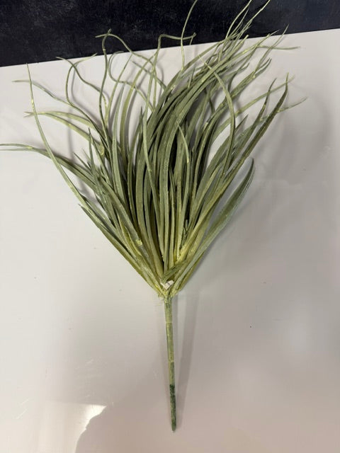 GREEN AND YELLOW GRASS 18" T