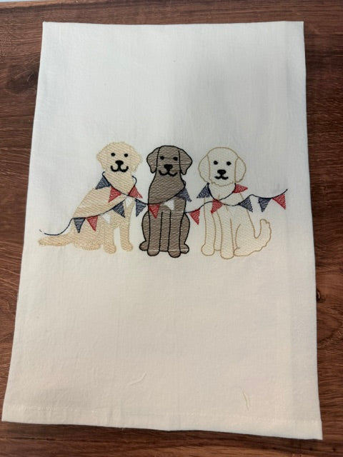 ANNE VAN & CO. EMBROIDERED AMERICANA 4TH OF JULY TEA TOWELS