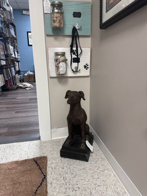 DOG ENTRY STATUE - BRONZE-LIKE FINISH ON STAND