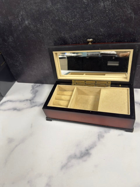 VINTAGE BOMBAY COMPANY CHERRY WOOD JEWELRY BOX