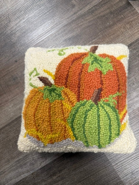 PEKING HANDICRAFT PUMPKINS HOOKED PILLOW - 10" x 10"