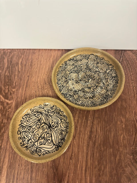 POTTERY BY SARAH FORNO - DOODLE TIDBIT DISH - ASSORTED