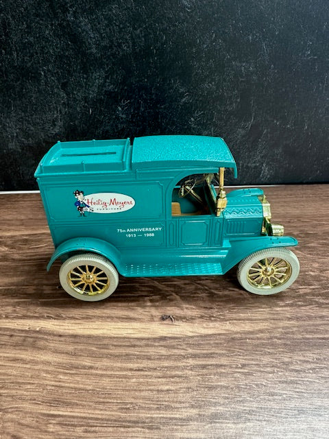 The ERTL Co. CAST BANK FORD 1913 MODEL T DELIVERY TRUCK HEILIG MEYERS BANK