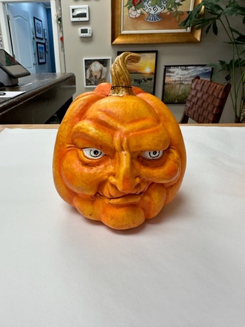 FUNNY FACE HALLOWEEN PUMPKINS