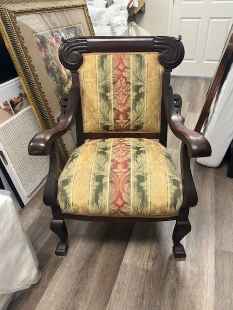 ANTIQUE HAND CARVED ENGLISH ARM CHAIR WITH RAM YOKE
