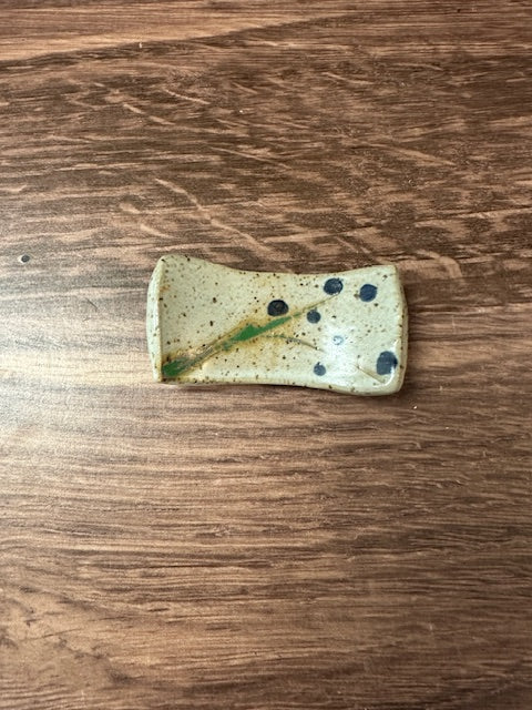 POTTERY BY SARAH FORNO - CHOPSTICK REST - ASSORTED