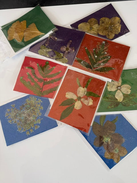 MISSIE CARTWRIGHT'S DRIED FLOWER CHRISTMAS GREETING CARDS - ASSORTED