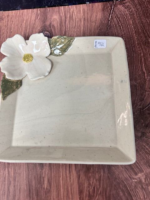 POTTERY BY SARAH FORNO - SQUARE DOGWOOD PLATE 7.5" x 7.5"