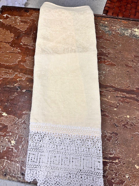 VINTAGE LINEN HAND TOWELS - ASSORTED