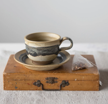 STONEWARE MUG WITH SAUCER