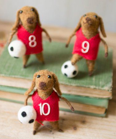 FELT SOCCER DOG - #8