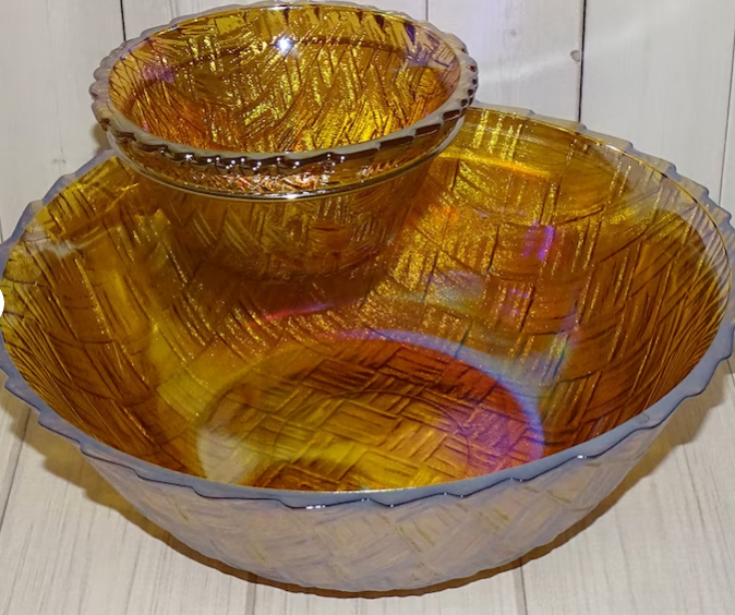 VINTAGE INDIANA GLASS BASKETWEAVE GOLD IRIDESCENT CHIP & DIP BOWL