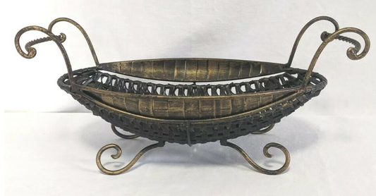 DARK OVAL WICKER BREAD BASKET WITH METAL DETAILS