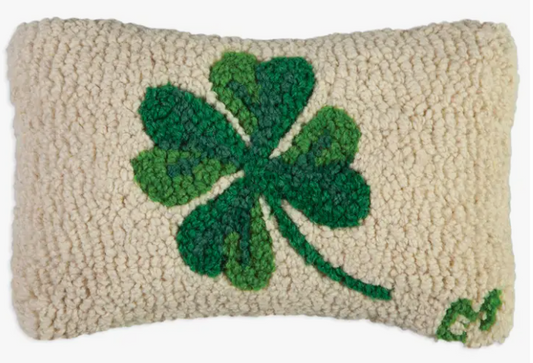 CHANDLER 4 CORNERS CLOVER ST PATTY PILLOW