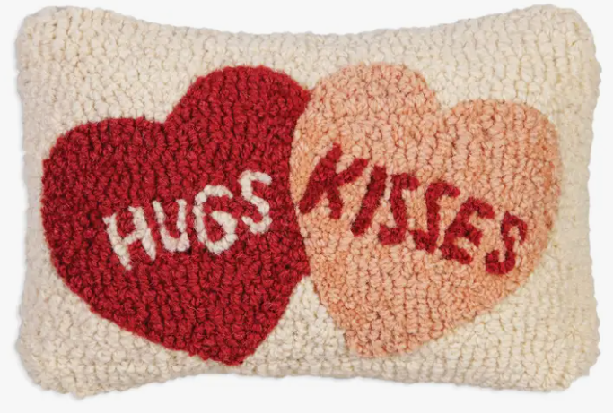 CHANDLER 4 CORNERS HUGS AND KISSES PILLOW