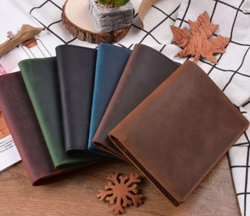 LEATHER PASSPORT COVER