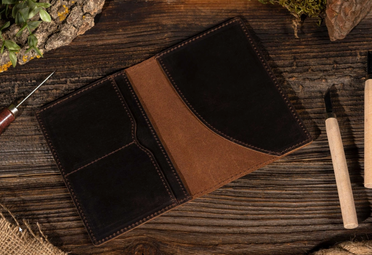 LEATHER PASSPORT COVER