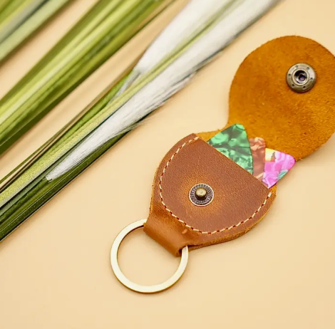 LEATHER GUITAR PICK HOLDER AND KEYCHAIN