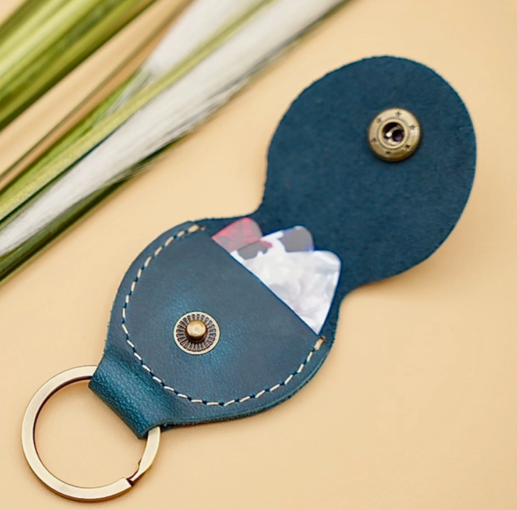 LEATHER GUITAR PICK HOLDER AND KEYCHAIN