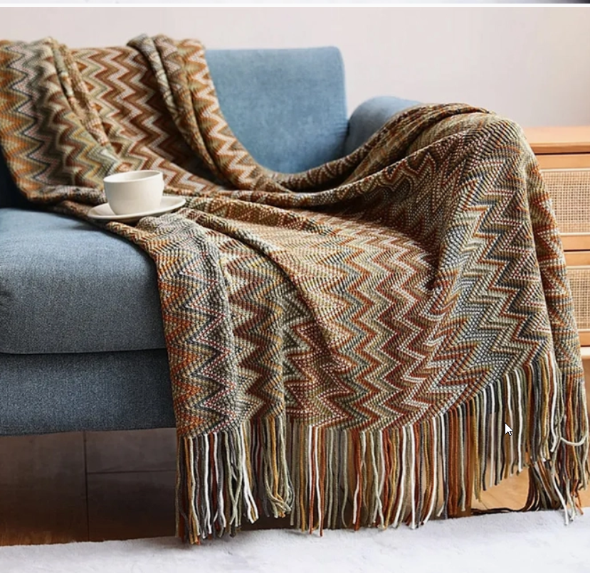 ZIGZAG SOFT BOHO THROW BLANKET WITH TASSELS