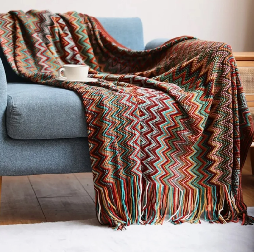 ZIGZAG SOFT BOHO THROW BLANKET WITH TASSELS