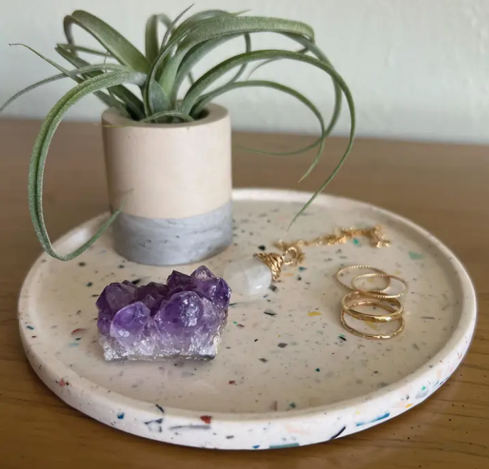 EVERYTHING TERRAZZO ROUND ACCENT TRAY