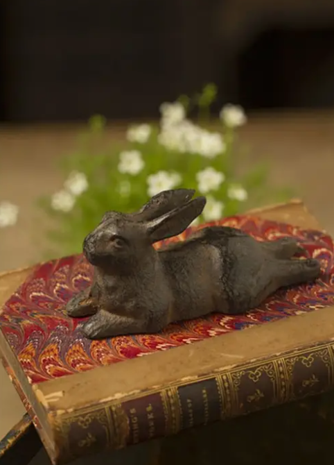 CAST IRON RABBIT