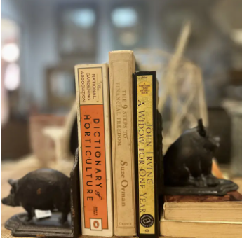 CAST IRON PIG BOOKEND - RUSTIC BLACK IRON - SET OF 2