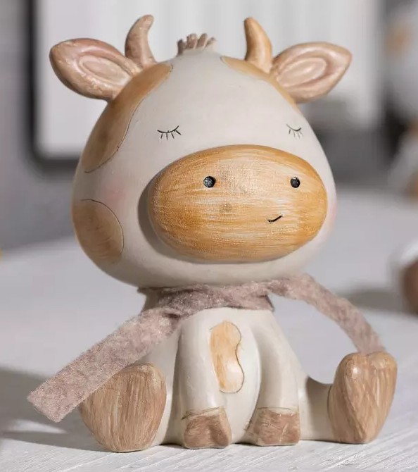 CHILDREN'S ANIMAL FIGURINES
