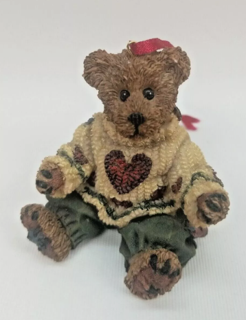 BOYDS BEAR ORNAMENT - 1997 HEART SWEATER BEAR