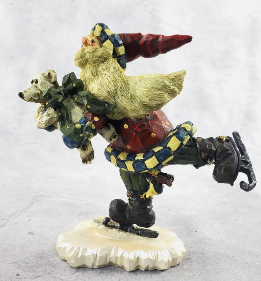 BOYDS BEARS CARVERS CHOICE SANTA JR. QUICK AS A FLASH