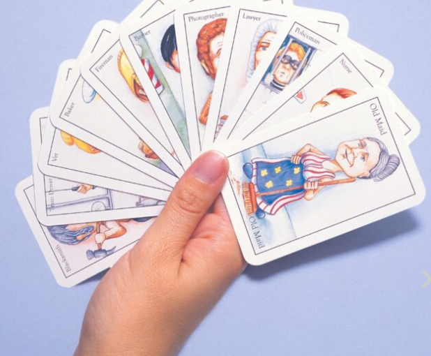 CHILDREN'S CLASSIC CARD GAMES - ASSORTED