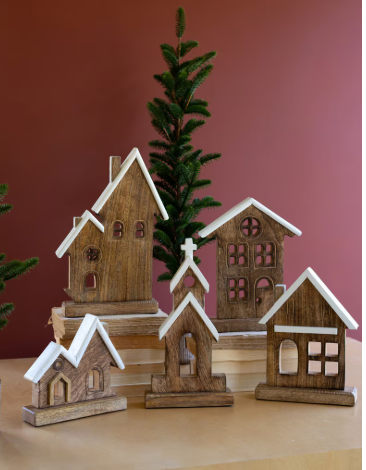 CHRISTMAS WOODEN VILLAGE - SET OF 5