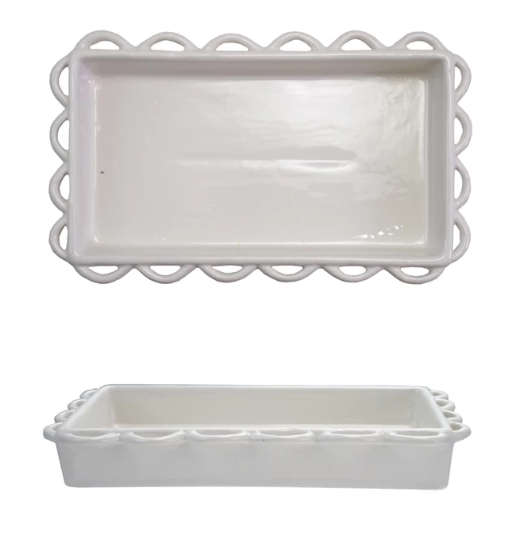 DECORATIVE SCALLOPED NAPKIN HOLDER