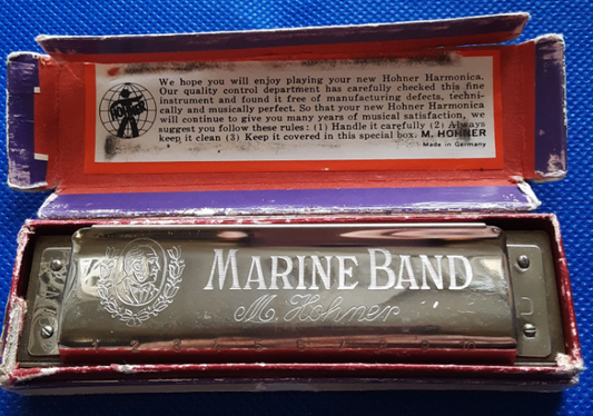 1940'S HOHNER MARINE BAND HARMONICA