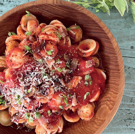 FINCH & FENNEL TOMATO BASIL MARINARA SAUCE